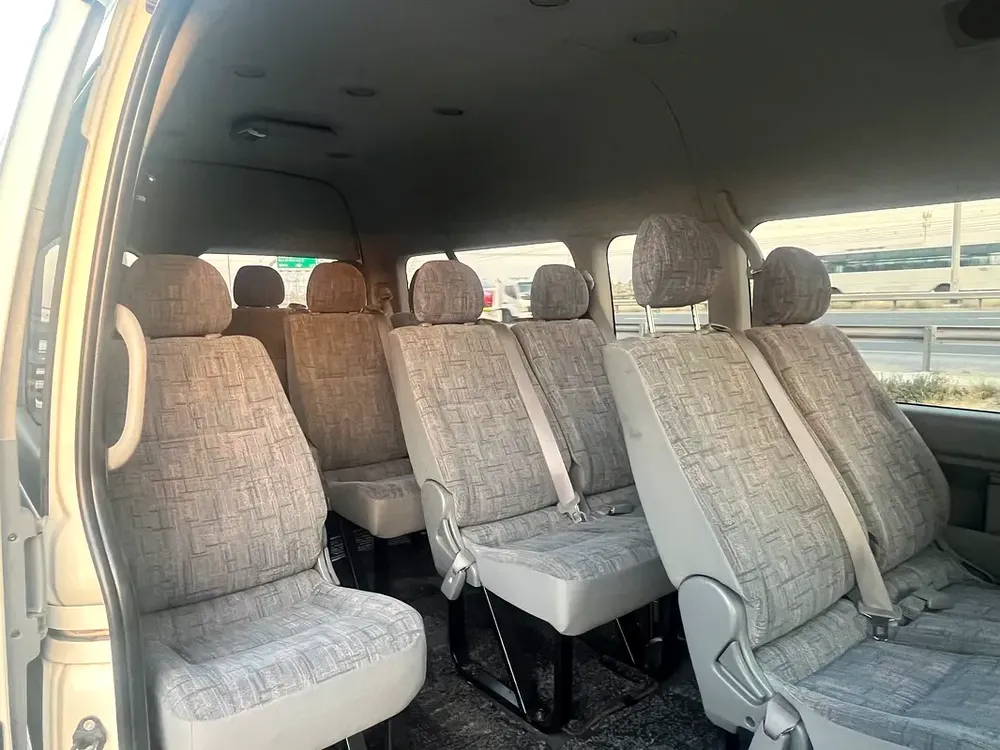 Toyota Hiace GLS 2019 Japanese Specs - Pristine Condition - Image 12