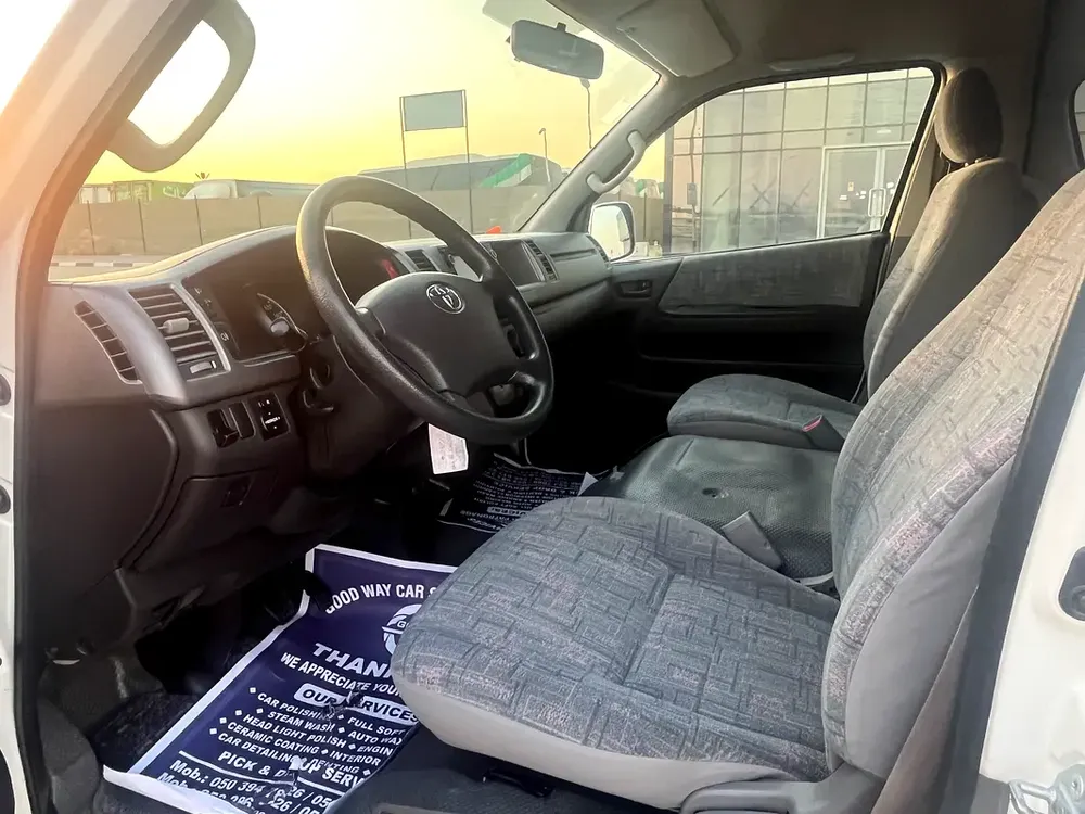 Toyota Hiace GLS 2019 Japanese Specs - Pristine Condition - Image 9