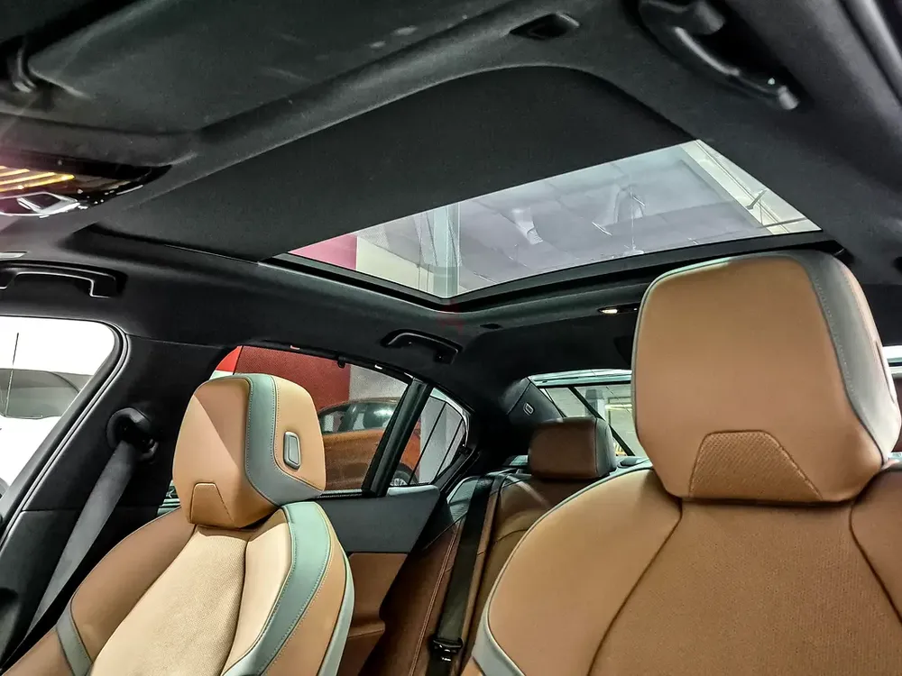 AED 3024/month | 2025 BMW 5-Series 530i M Sport | GCC Specs | Ref#475400 - Image 11