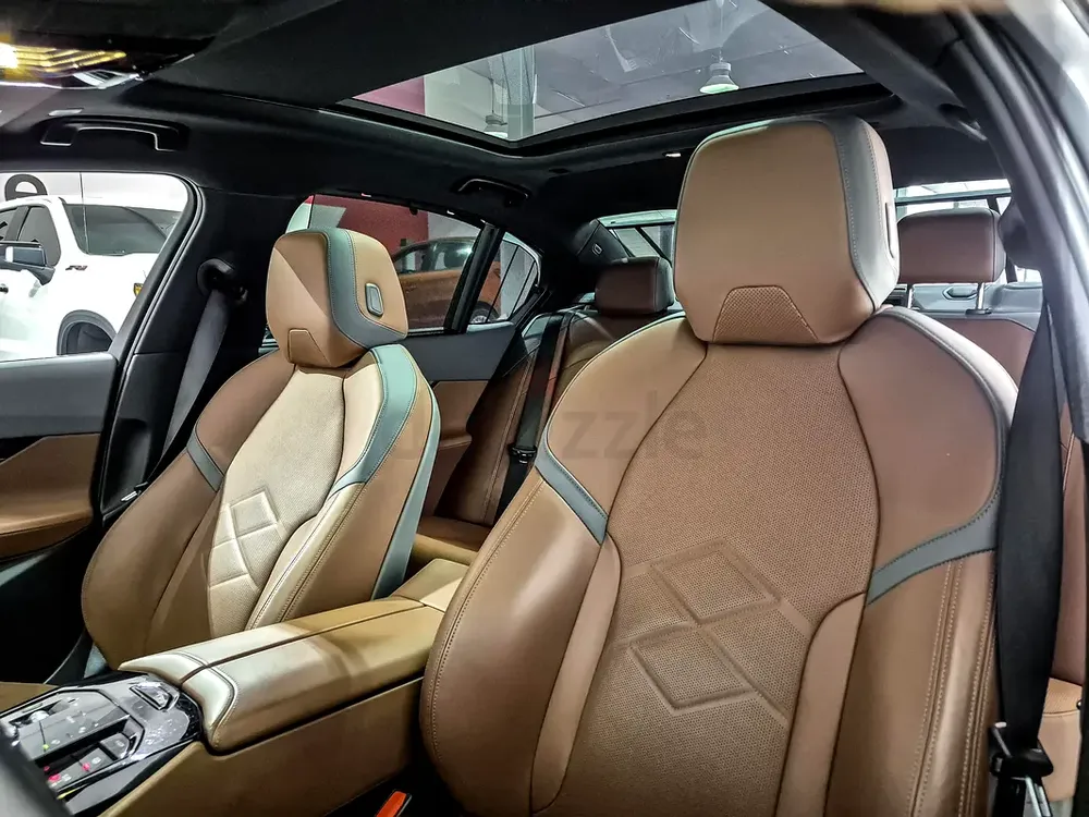 AED 3024/month | 2025 BMW 5-Series 530i M Sport | GCC Specs | Ref#475400 - Image 12