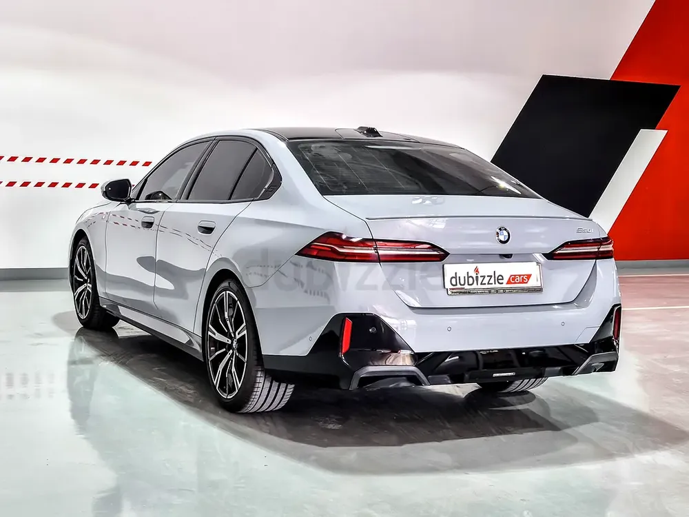 AED 3024/month | 2025 BMW 5-Series 530i M Sport | GCC Specs | Ref#475400 - Image 8