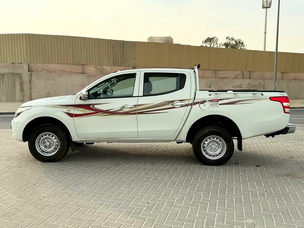 Mitsubishi L200 Double Cab GL 2018 - GCC Specs - Well Maintained - Image 10