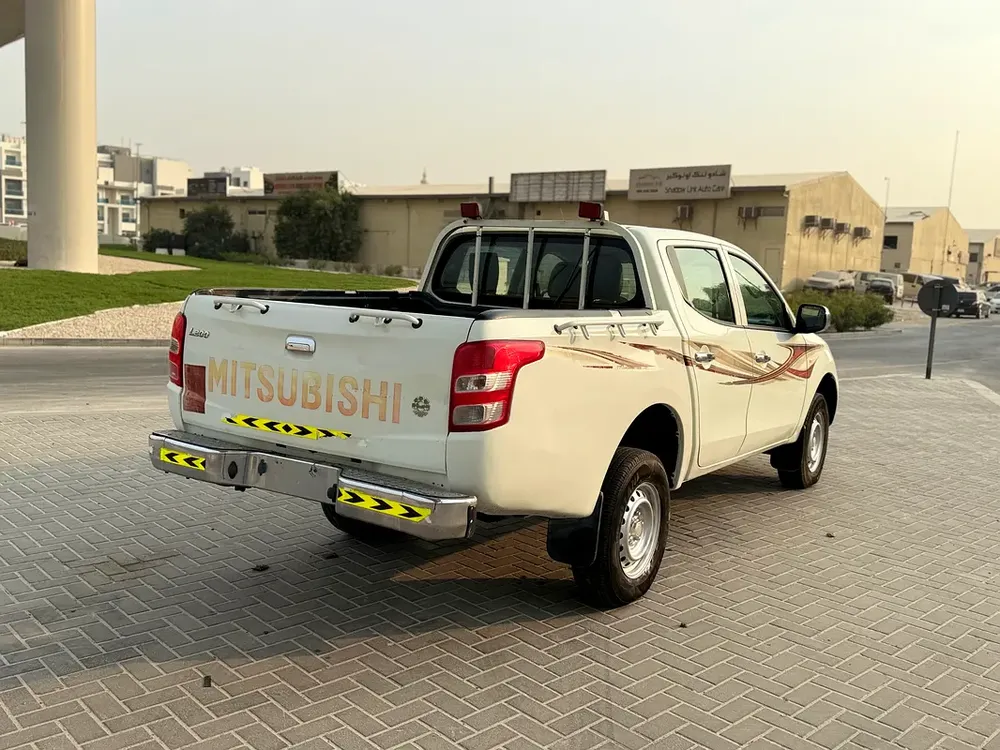 Mitsubishi L200 Double Cab GL 2018 - GCC Specs - Well Maintained - Image 9