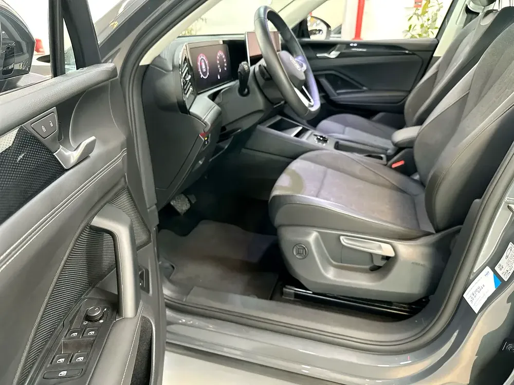 Volkswagen Tiguan Life 2025 GCC Specs - Image 10