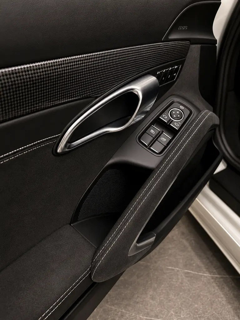 Porsche Cayman GTS 2024 - Image 11