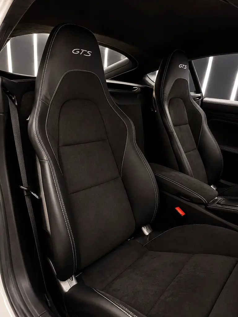 Porsche Cayman GTS 2024 - Image 7