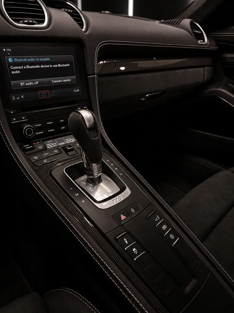 Porsche Cayman GTS 2024 - Image 9