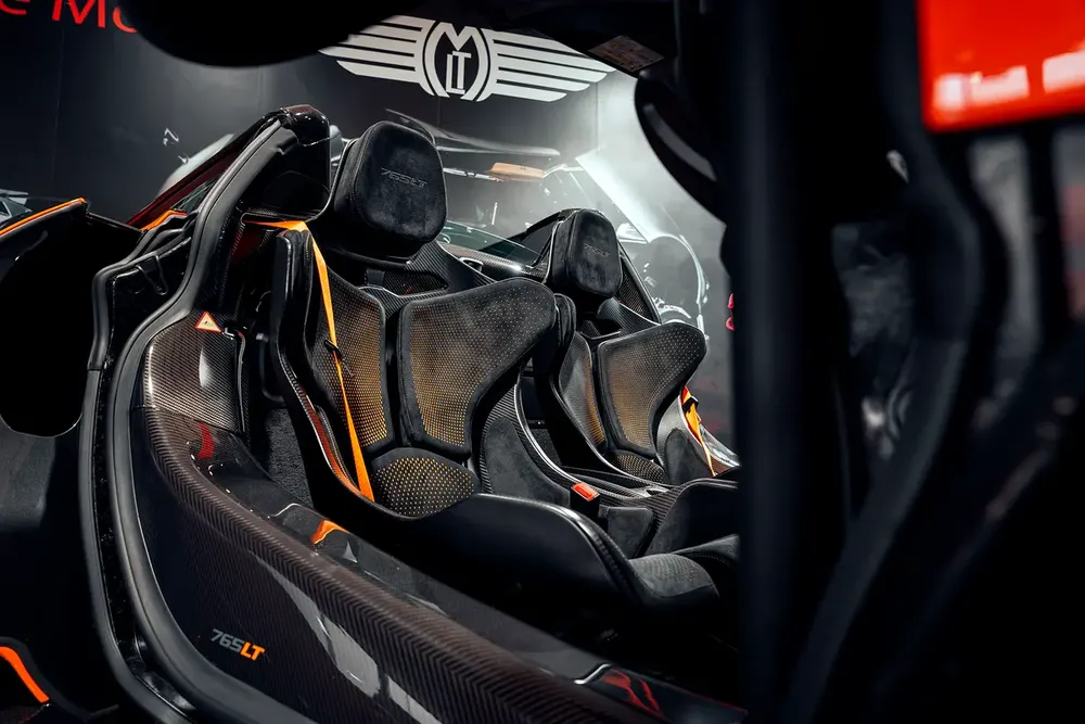 McLaren 765LT Spider, GCC, Under Warranty, Fully Loaded, Convertible,  Full Carbon Fibre, PPF - Image 6