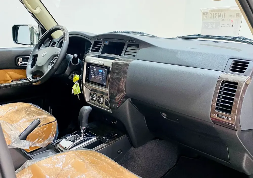 2024 Nissan Patrol Safari Super Safari Al Ostoura - GCC Specs - Brand New - Image 11