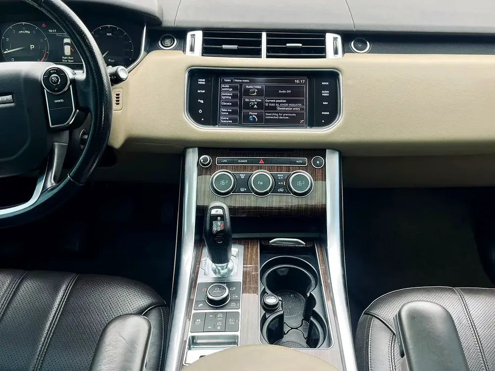 Land Rover Range Rover Sport HSE 2014 - GCC Specs - Image 12