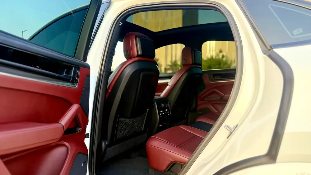 Porsche Cayenne Coupe 2024 GCC Specs - Image 10