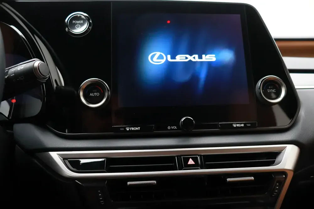 **Special offer** 2025 RX350H Premier 2.5L HEV - Image 7