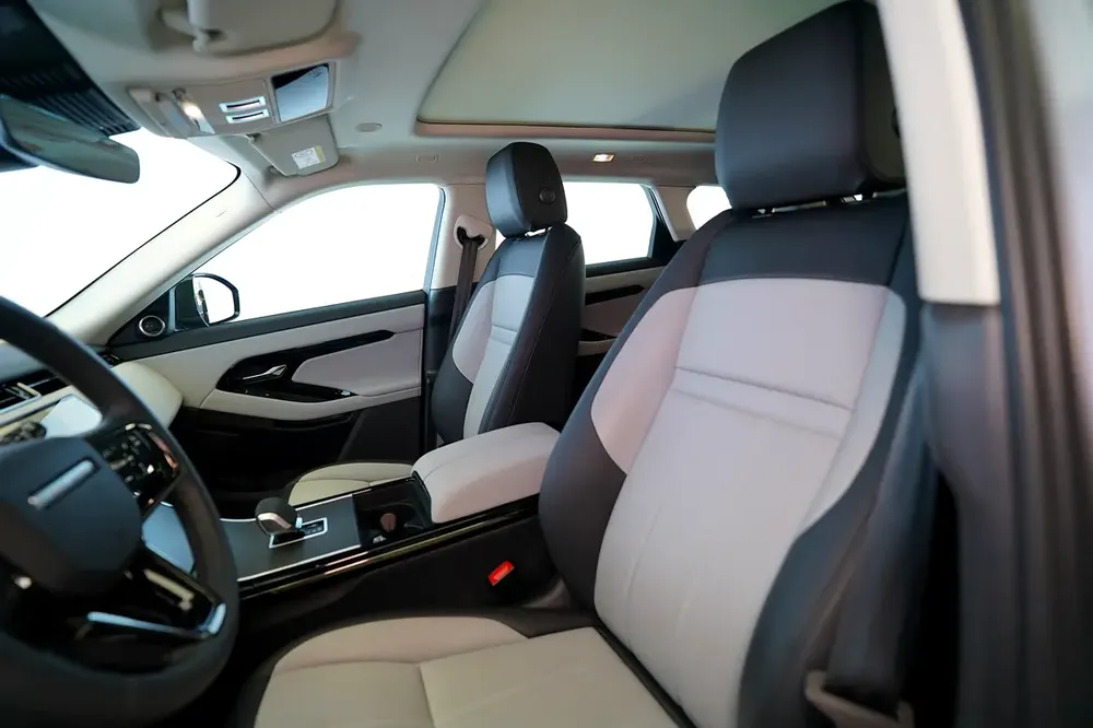 EVOGUE DYNAMIC SE P200 | GCC | AL TAYER WARRANTY | PANORAMIC ROOF - Image 9