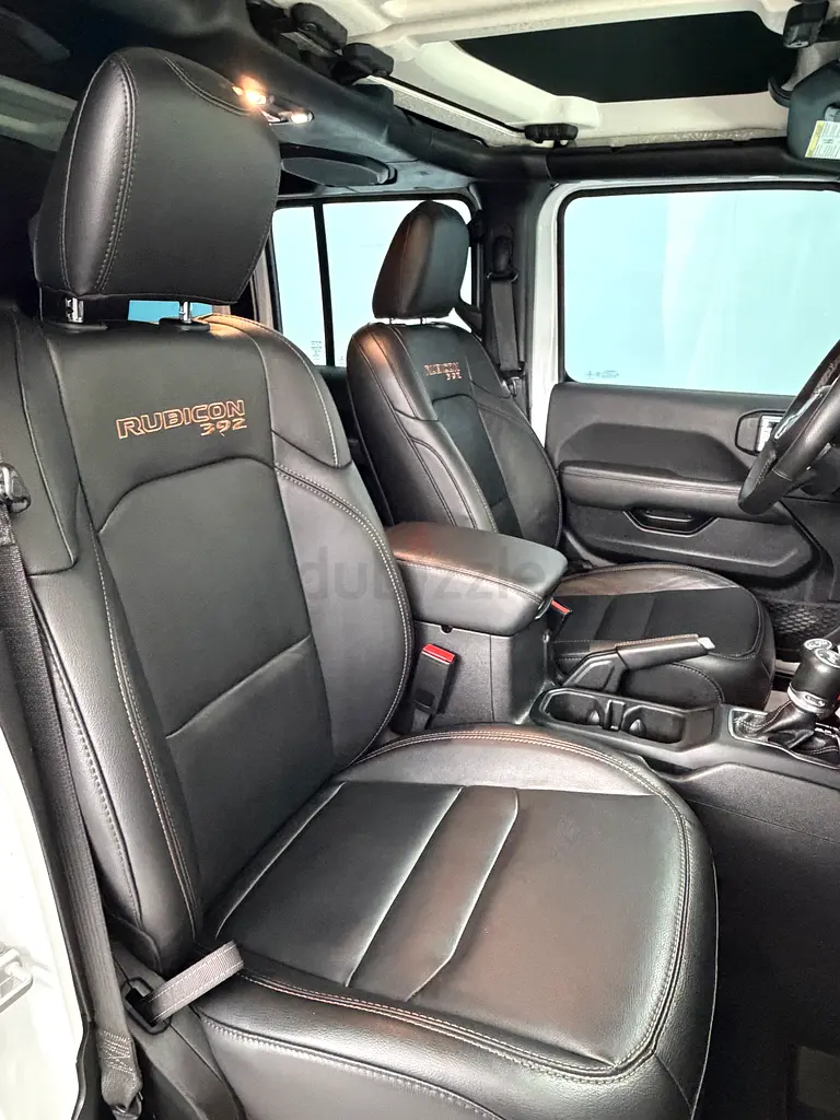 Jeep Wrangler Rubicon 392 V8 2023 GCC Under Warranty - Image 8