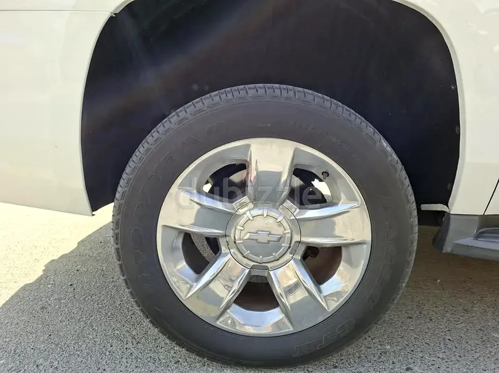 CHEVROLET SUBURBAN 2015 – URGENT SALE 🔥 - Image 11