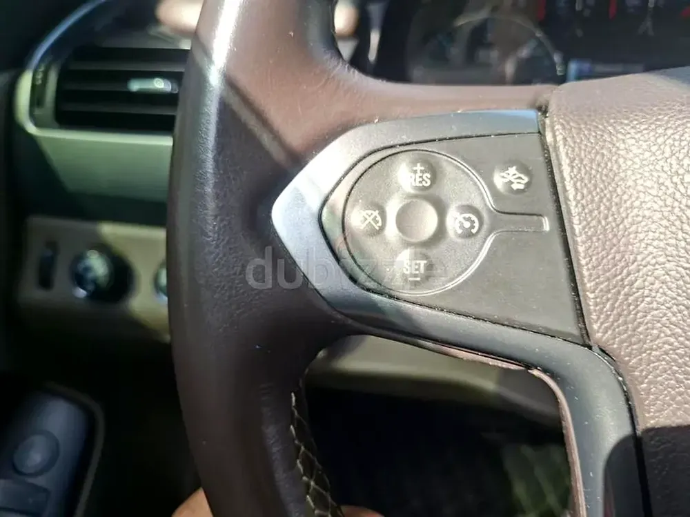 CHEVROLET SUBURBAN 2015 – URGENT SALE 🔥 - Image 13