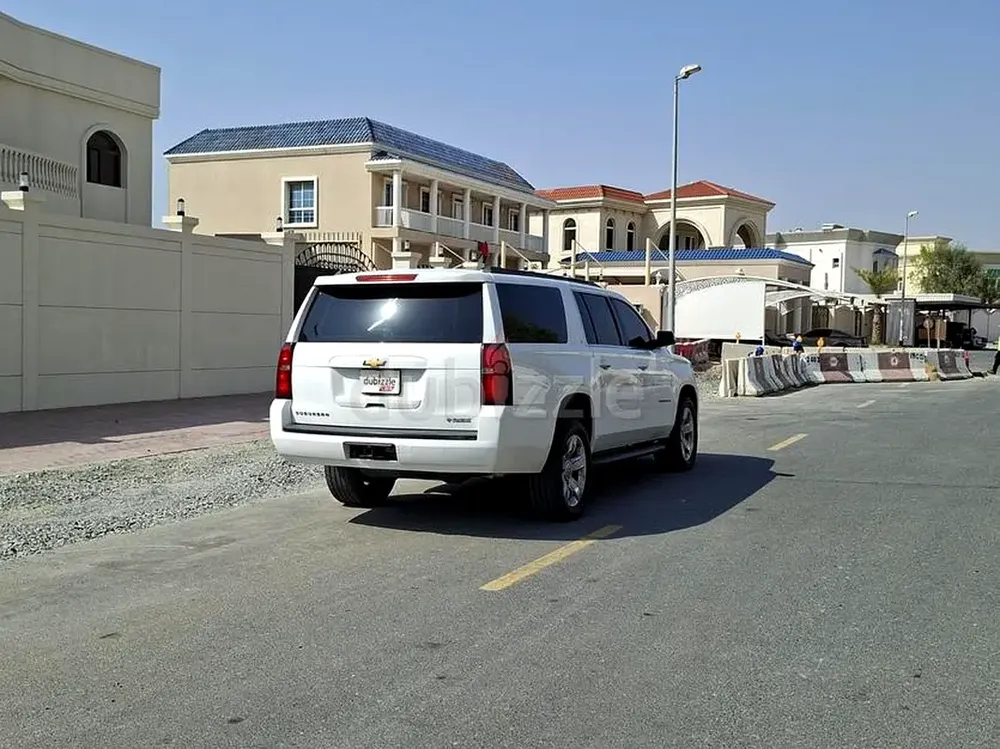CHEVROLET SUBURBAN 2015 – URGENT SALE 🔥 - Image 5