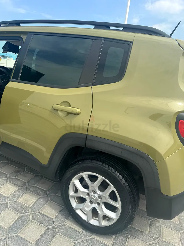 Jeep Renegade - Image 10