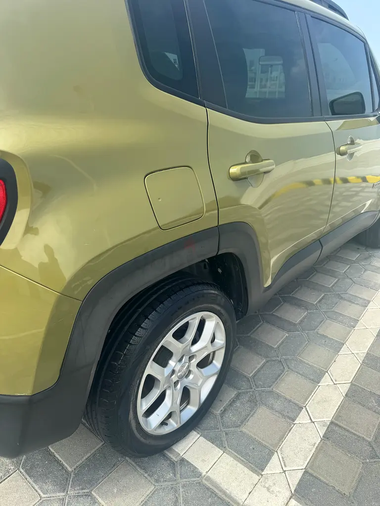Jeep Renegade - Image 11