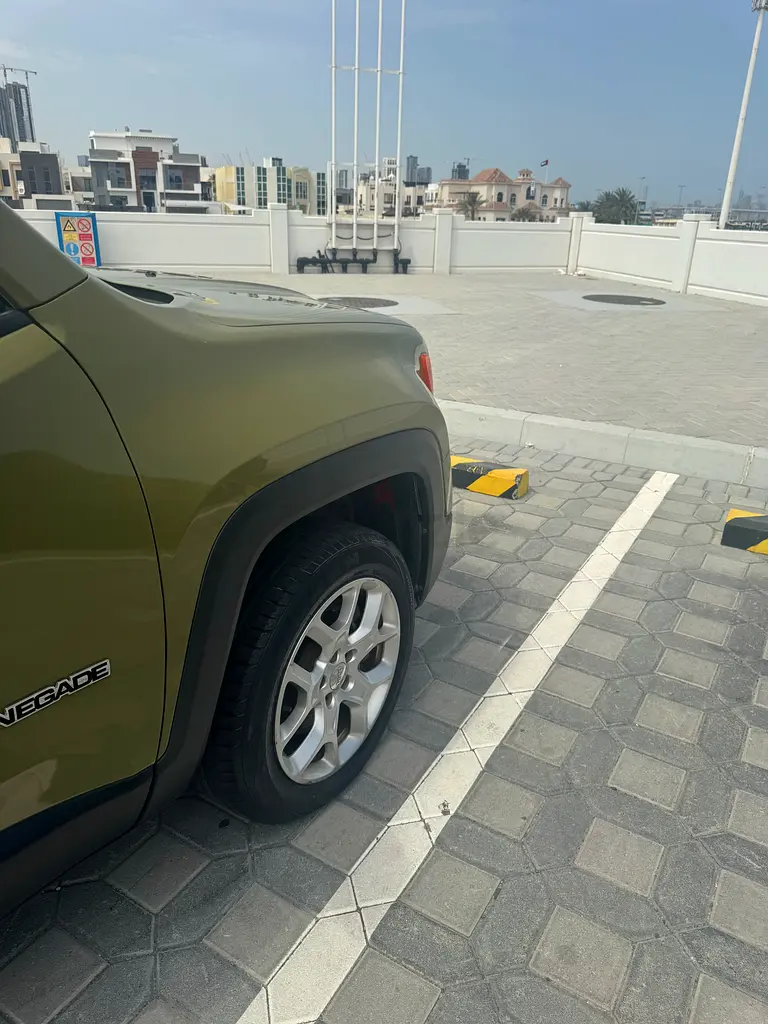 Jeep Renegade - Image 12