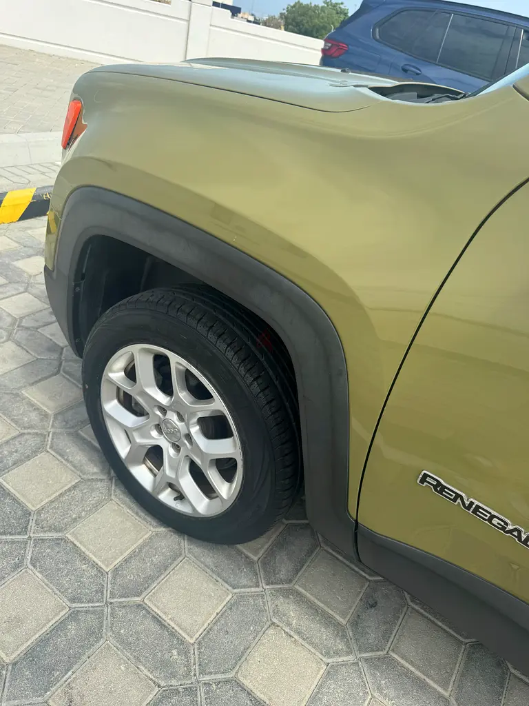 Jeep Renegade - Image 13