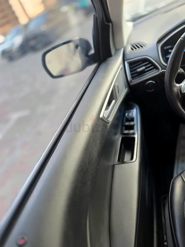 Ford Edge 2019 SEL EcoBoost - Image 13