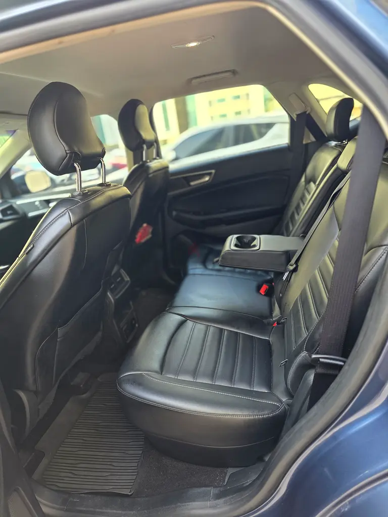 Ford Edge 2019 SEL EcoBoost - Image 4