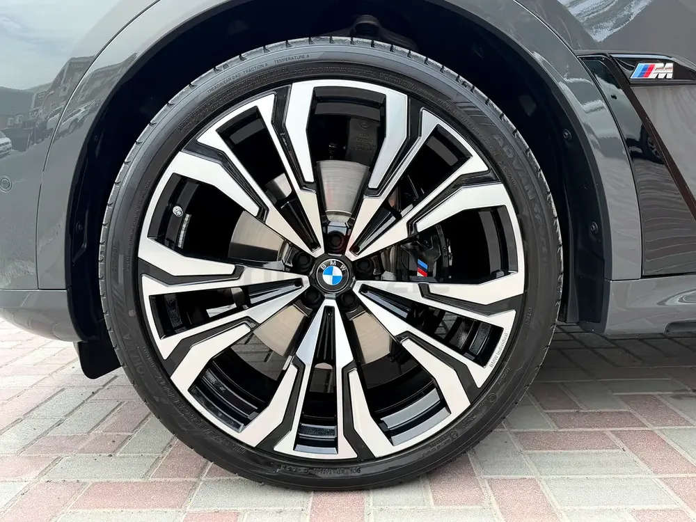 BMW X7 M60i GCC - Image 5