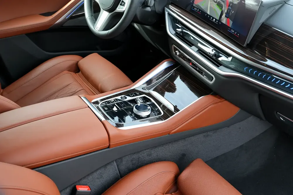Brand New \ BMW X6 xDrive40i M Sport 2026\ CARBON BLACK \ GCC Specs - Image 13
