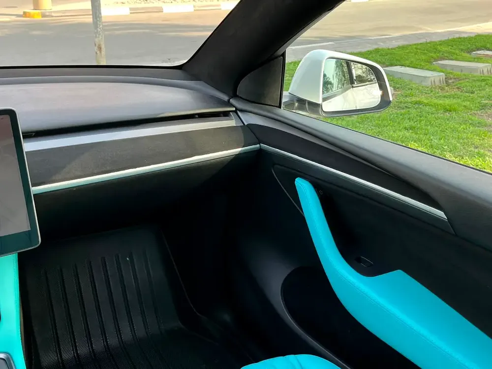 Tesla Model Y gcc First owner with service  history under  warranty - Image 11