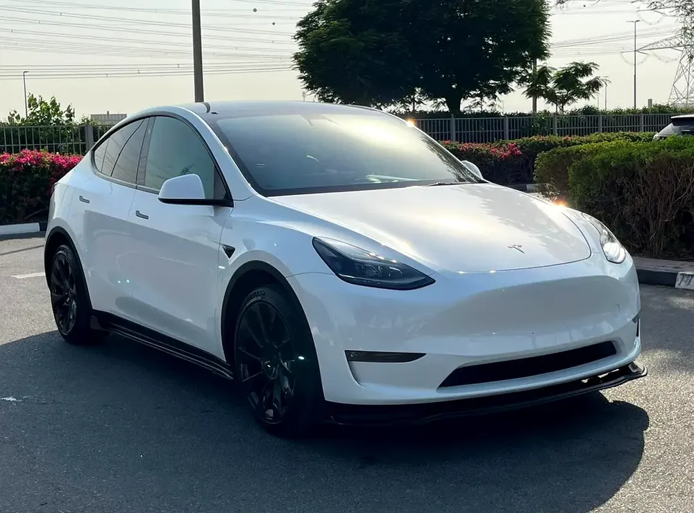 Tesla Model Y gcc First owner with service  history under  warranty - Image 4