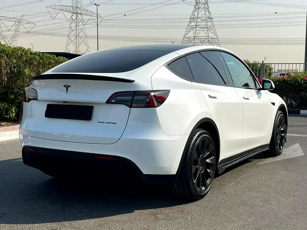 Tesla Model Y gcc First owner with service  history under  warranty - Image 8