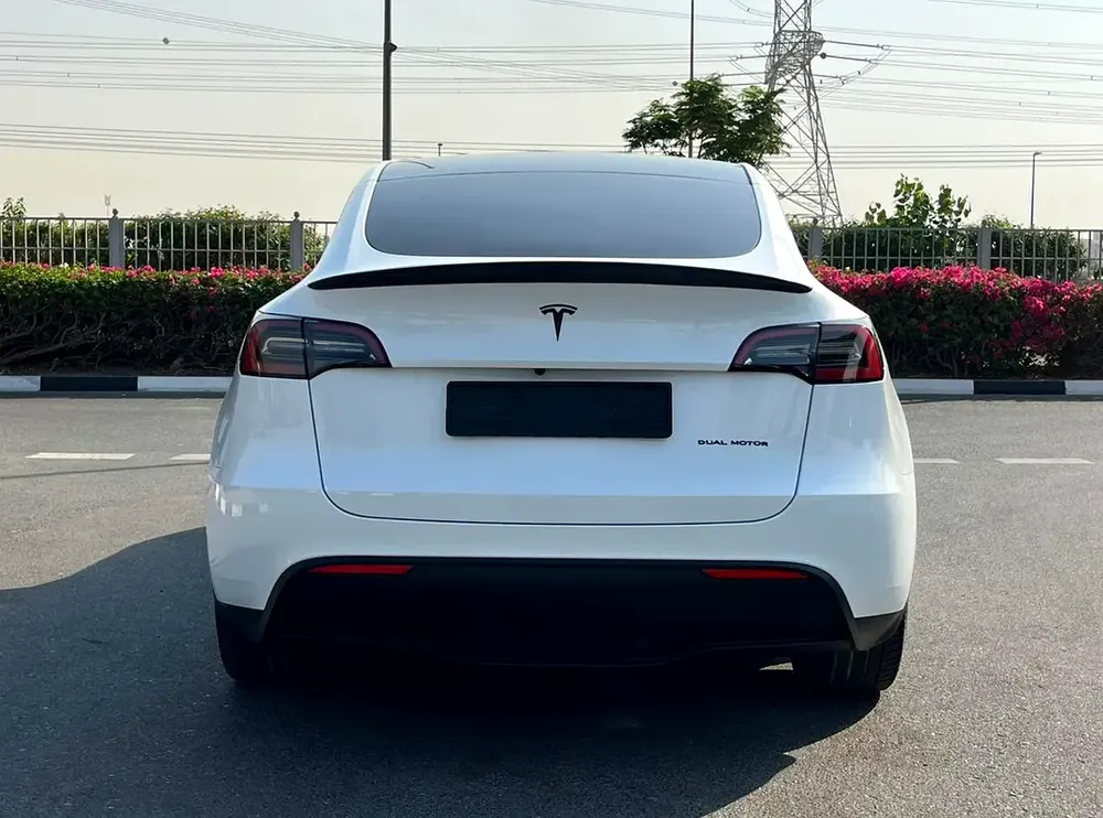 Tesla Model Y gcc First owner with service  history under  warranty - Image 9