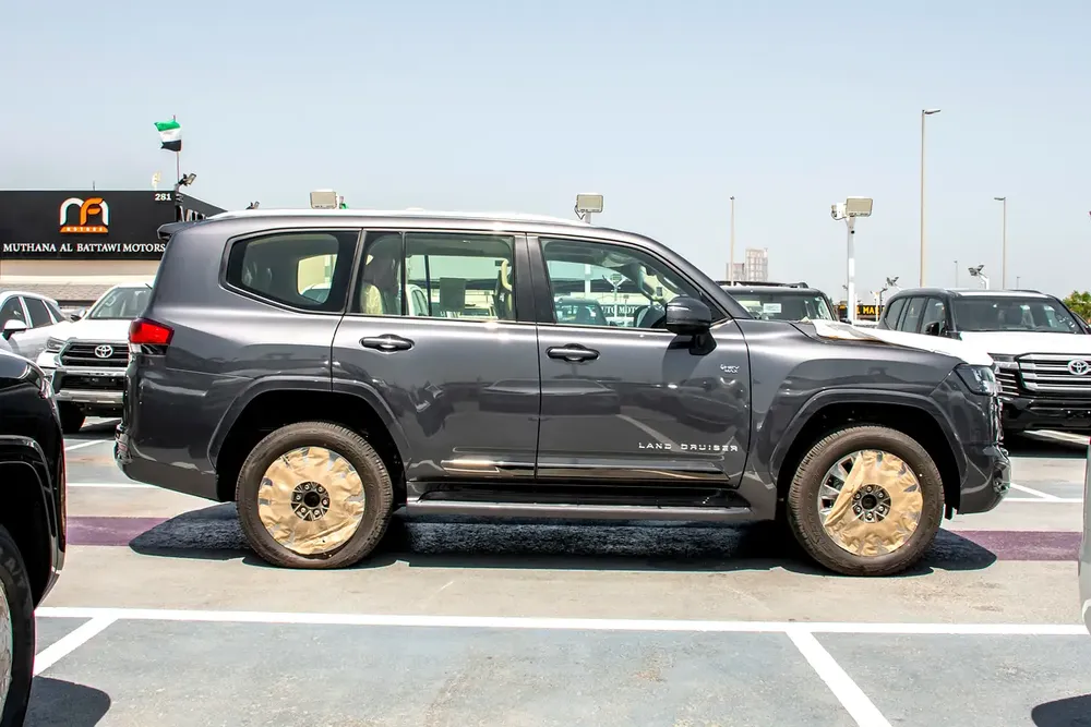 Toyota Land Cruiser GXR MAX 2026 - GCC Specs - Brand New! - Image 6