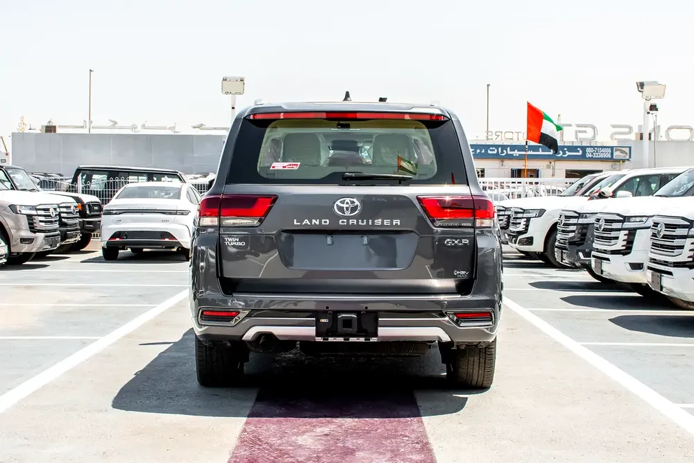 Toyota Land Cruiser GXR MAX 2026 - GCC Specs - Brand New! - Image 8