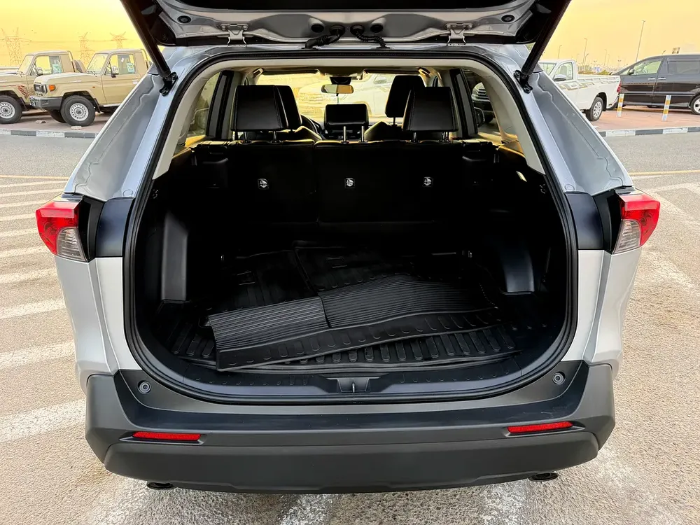 2022 TOYOTA RAV4 XLE PREMIUM AWD FULL OPTIONS IMPORTED FROM USA - Image 18