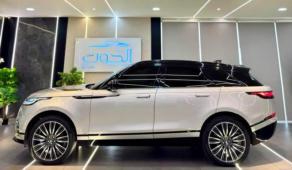 AMAZING RANGE ROVER VELAR  || TOP RANGE  || VERY NEAT || PANORAMA || SPECIAL COLOR - Image 11
