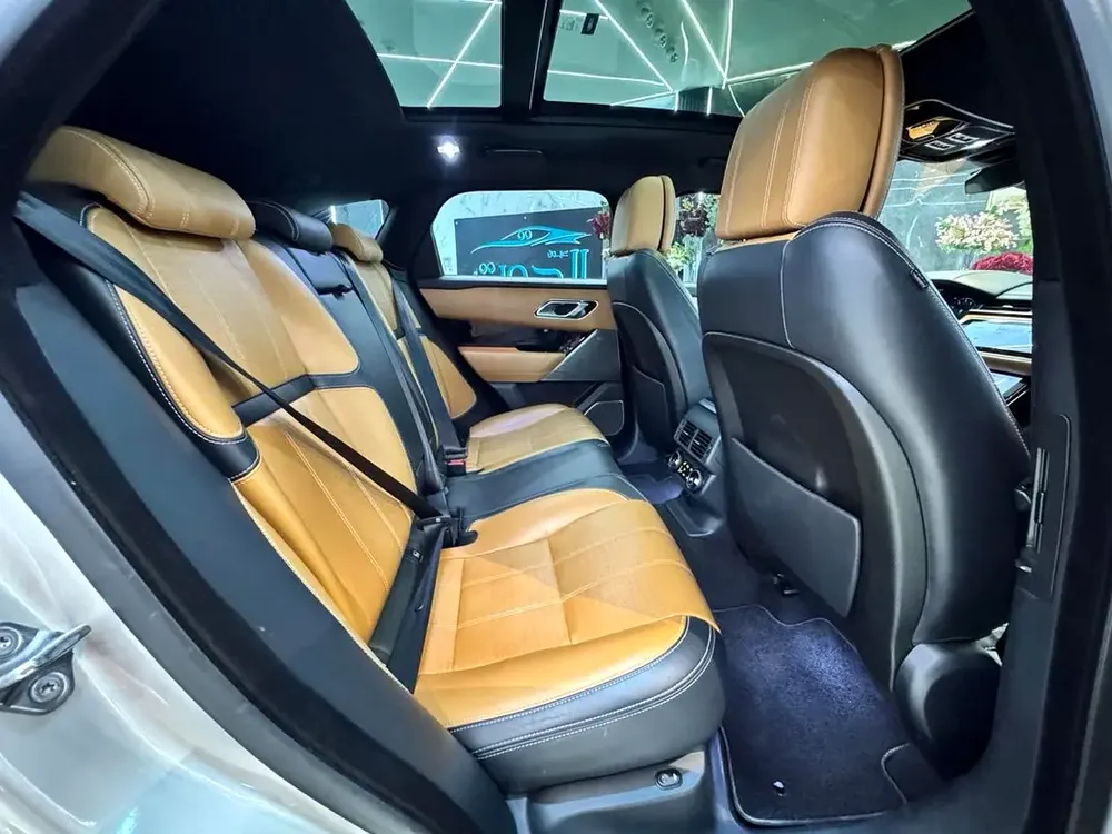 AMAZING RANGE ROVER VELAR  || TOP RANGE  || VERY NEAT || PANORAMA || SPECIAL COLOR - Image 19