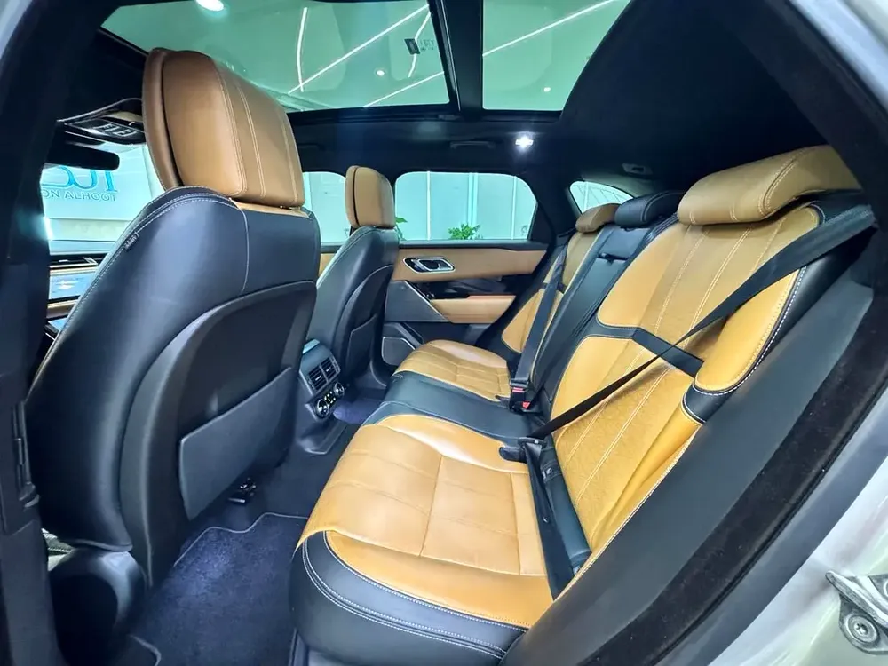 AMAZING RANGE ROVER VELAR  || TOP RANGE  || VERY NEAT || PANORAMA || SPECIAL COLOR - Image 20