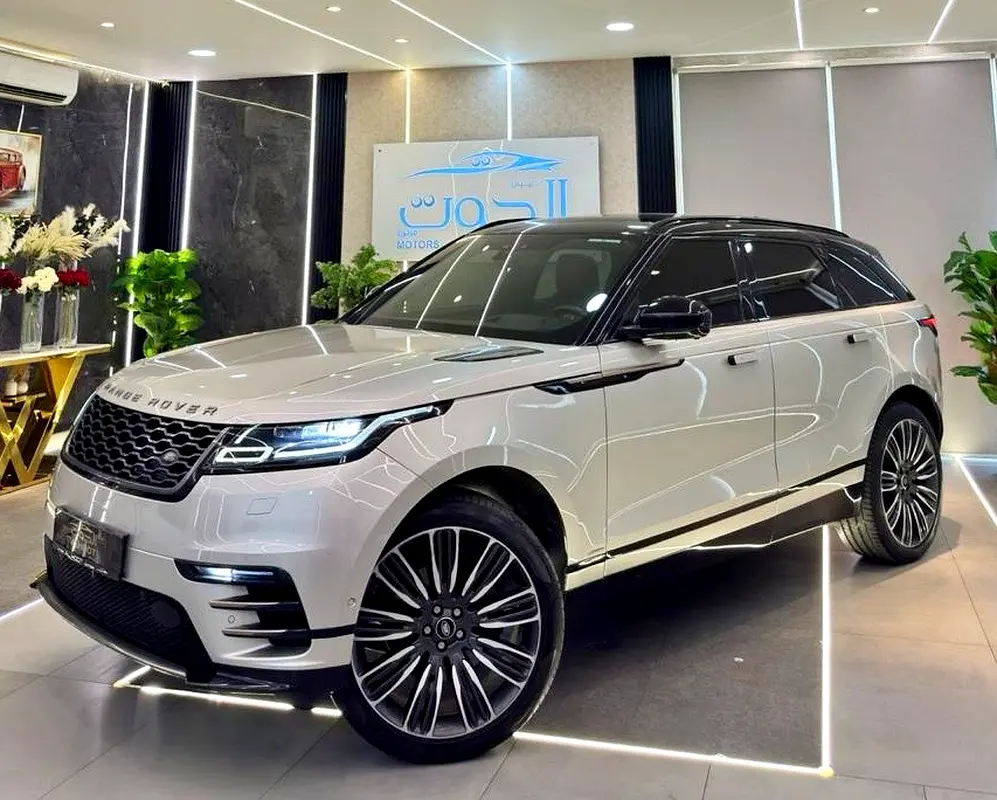 AMAZING RANGE ROVER VELAR  || TOP RANGE  || VERY NEAT || PANORAMA || SPECIAL COLOR - Image 9