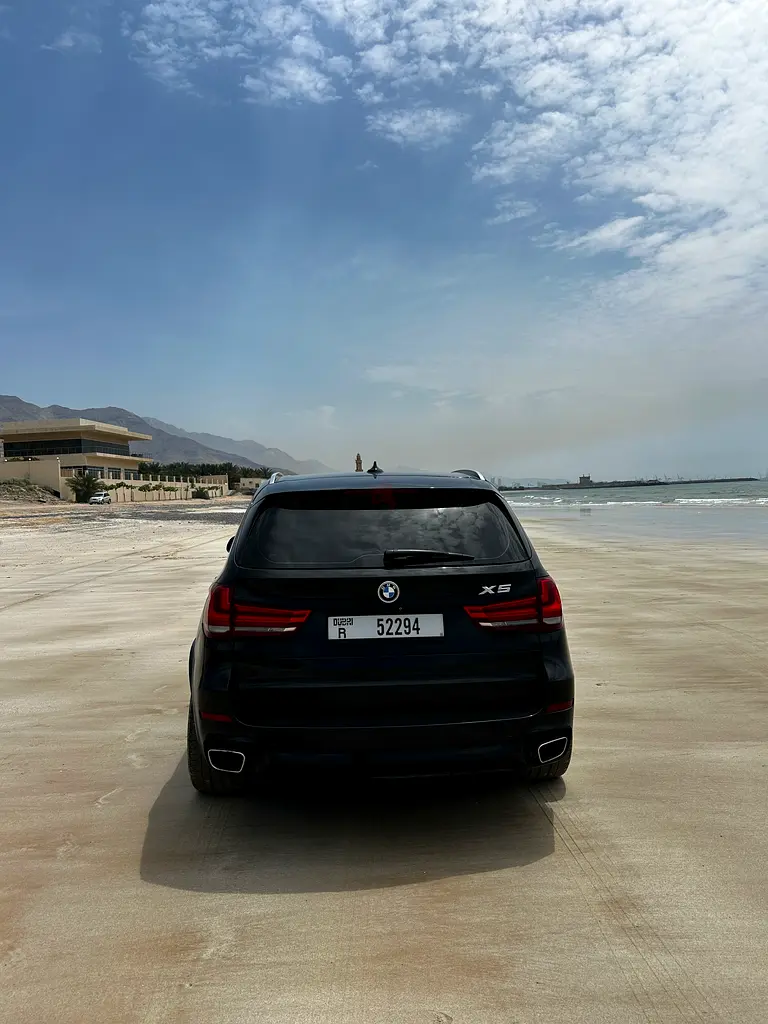 BMW X5 xDrive50i 2014 GCC Specs - Excellent Condition - Image 5