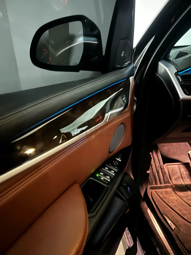 BMW X5 xDrive50i 2014 GCC Specs - Excellent Condition - Image 8