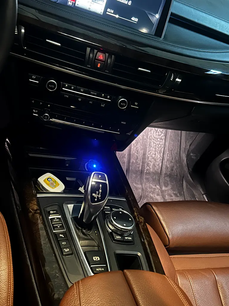 BMW X5 xDrive50i 2014 GCC Specs - Excellent Condition - Image 9