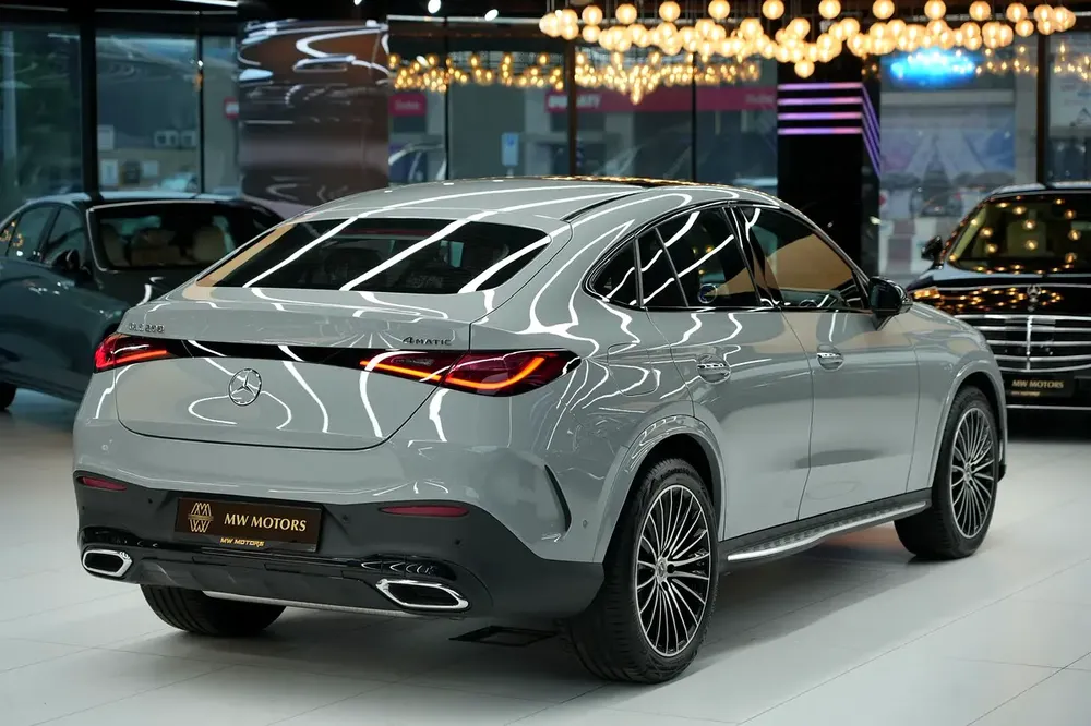 Mercedes-Benz GLC Coupe GLC 200 2026 - GCC Specs - Brand New - Image 4