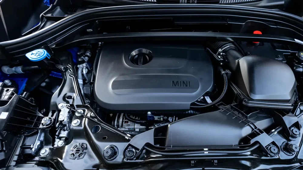 MINI Countryman Cooper 2025 GCC Specs under Agency Warranty and Service Contract - Image 7