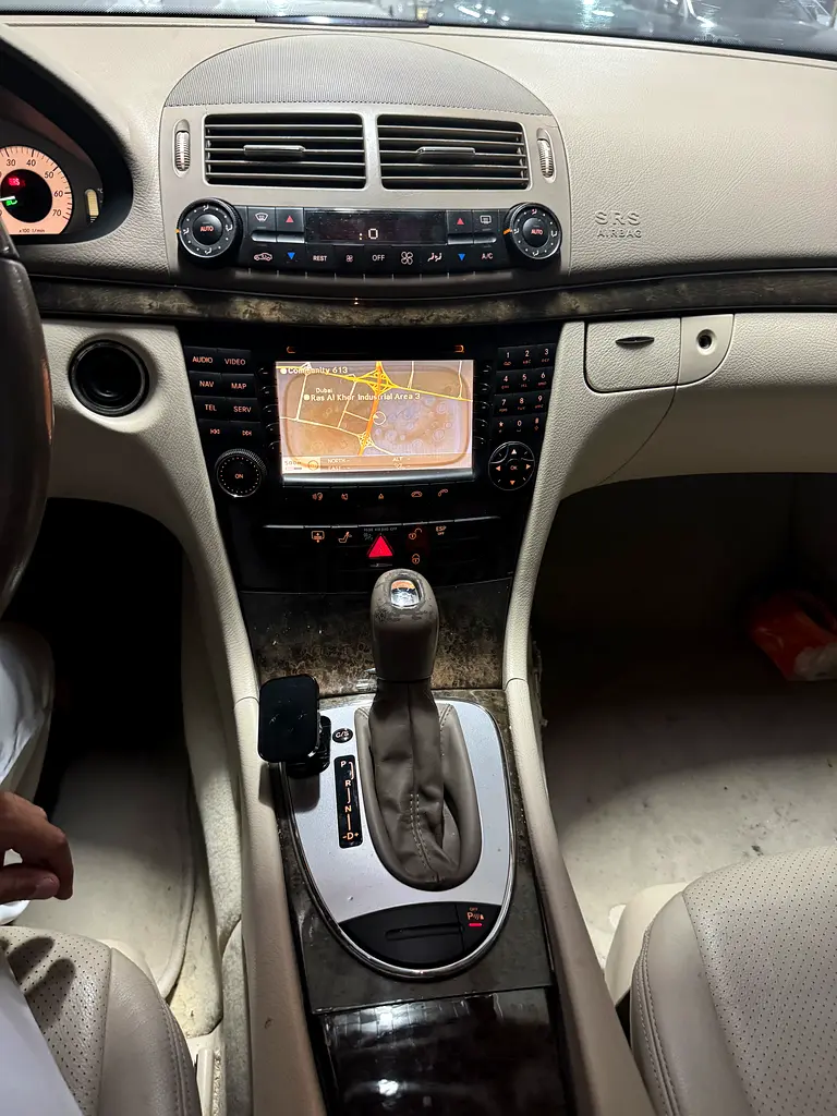 Mercedes-Benz E-Class E 350 2006 GCC Specs - Well Maintained - Image 9