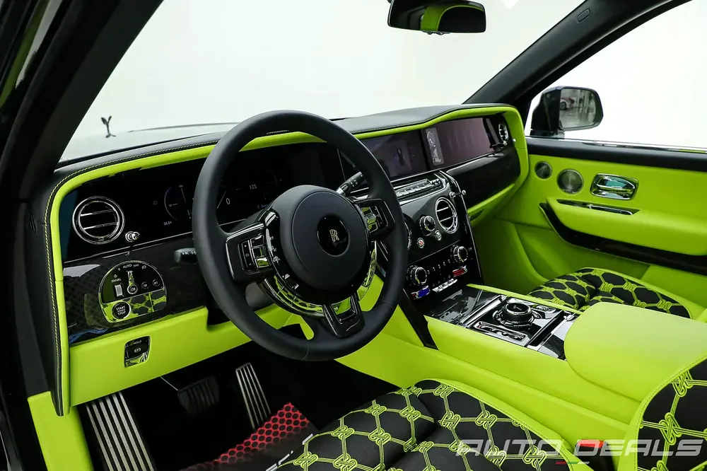2025 Rolls-Royce Cullinan Black Badge | Brand New | VIP Exclusive Interior | Starlight | 6.75L V12 - Image 11