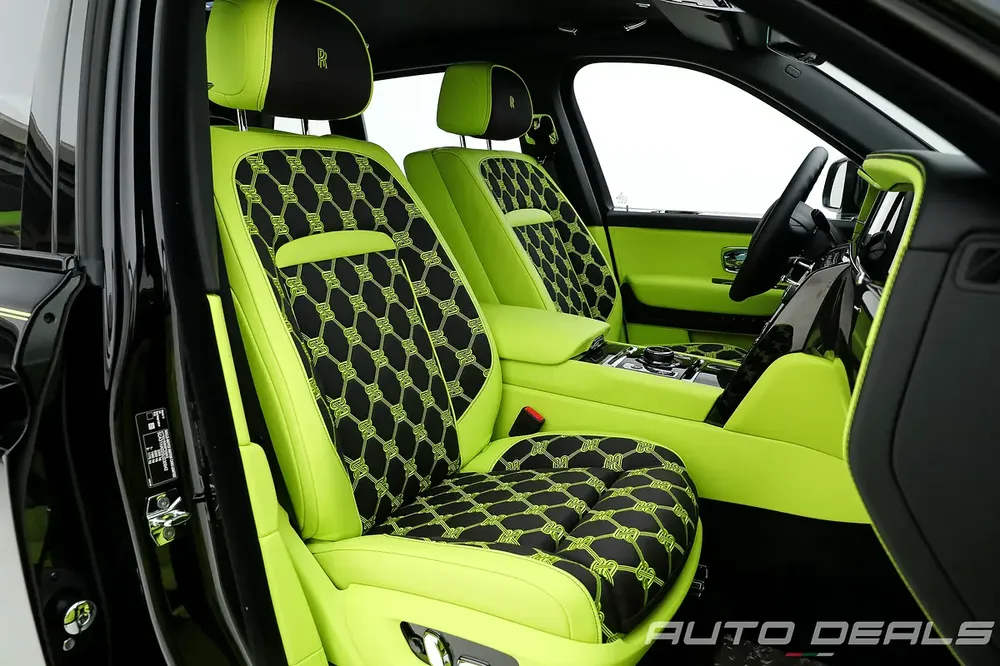 2025 Rolls-Royce Cullinan Black Badge | Brand New | VIP Exclusive Interior | Starlight | 6.75L V12 - Image 13