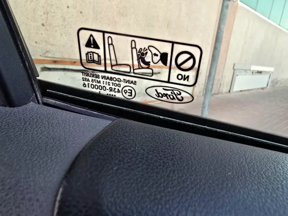 Rare Condition 1st Owner Ford Focus Sport 2011 GCC Specs - Image 12