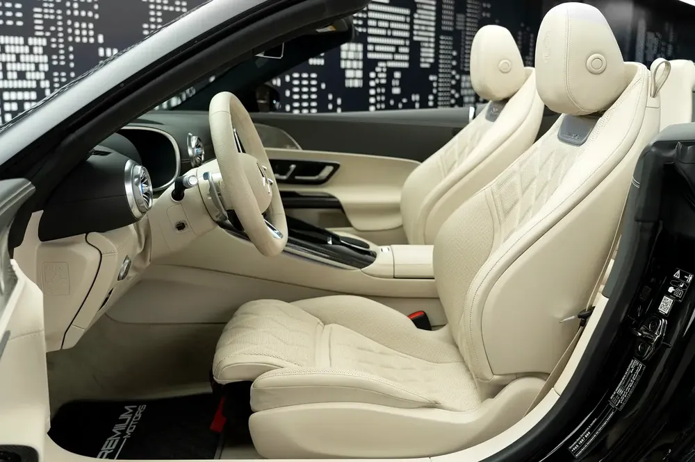 MERCEDES | SL55 AMG | GCC SPECS | DEALER WARRANTY + SERVICE CONTRACT - Image 11